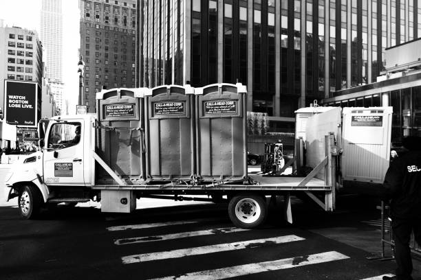 Best Luxury portable toilet rental  in Frankfort Square, IL